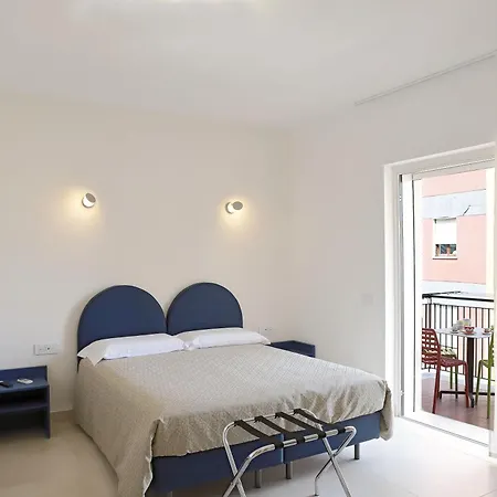 Francescosuite Nocleg ze śniadaniem 4*